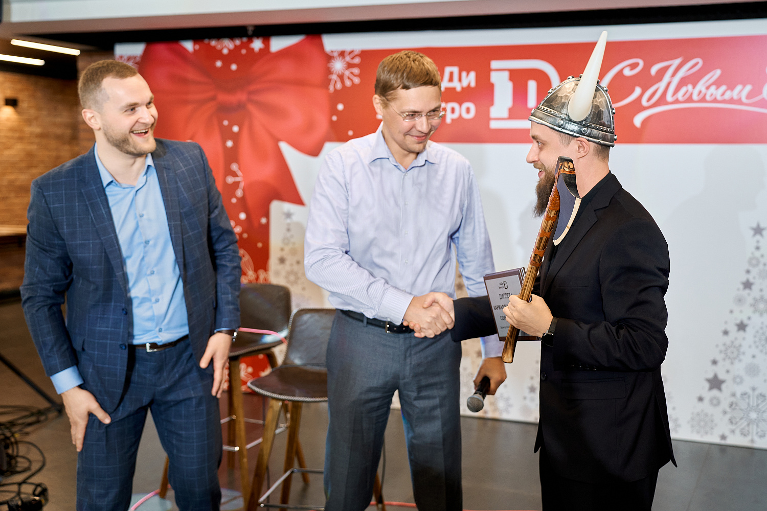 Новогодний корпоративный праздник АйДи-Электро